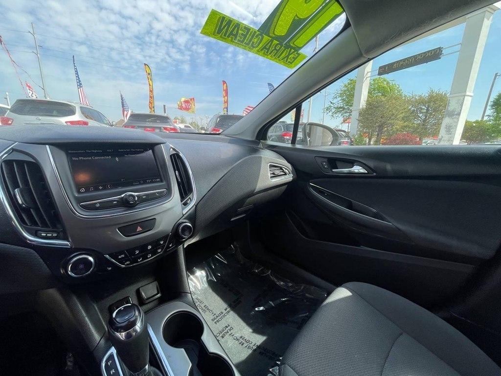 Chevrolet Cruze 4dr Sdn LT 2019
