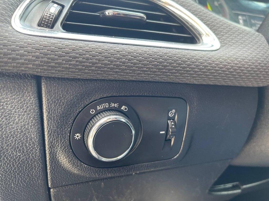 Chevrolet Cruze 4dr Sdn LT 2019
