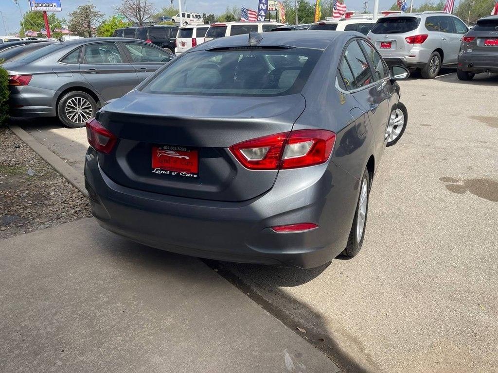 Chevrolet Cruze 4dr Sdn LT 2019