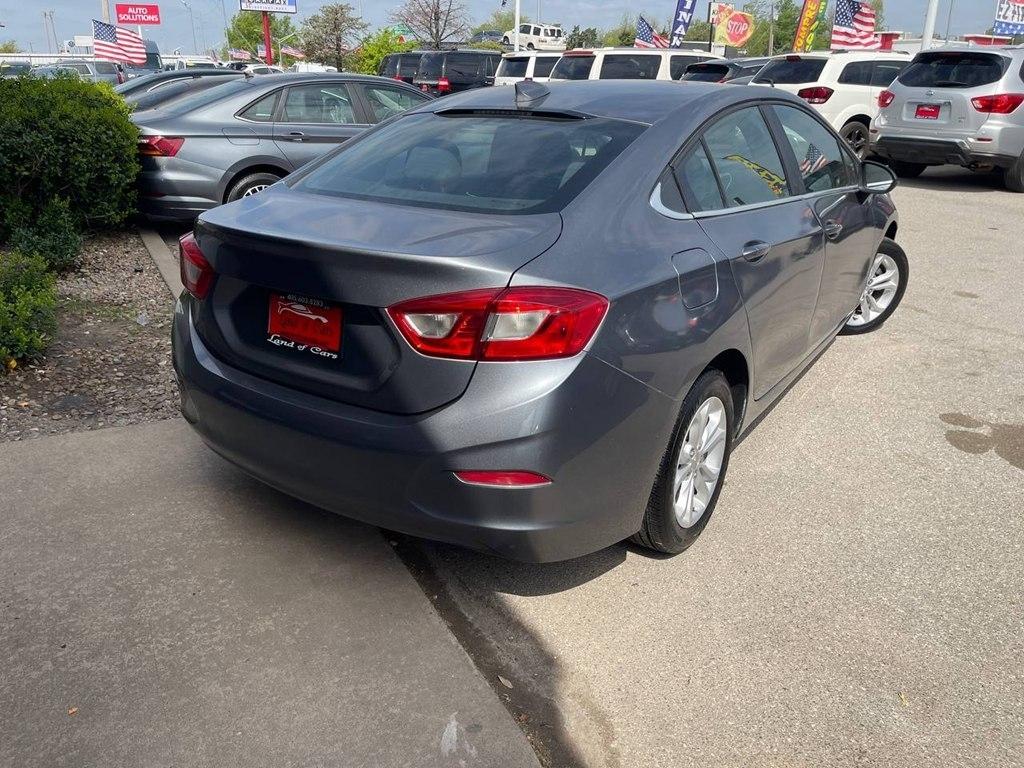 Chevrolet Cruze 4dr Sdn LT 2019