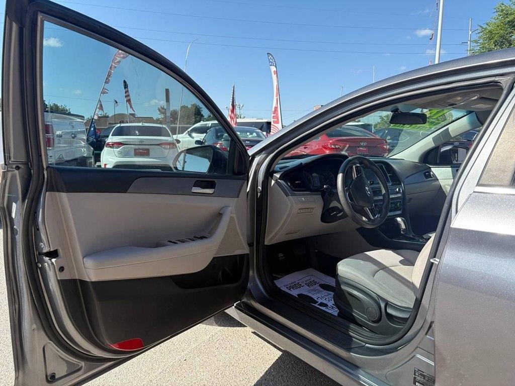 Hyundai Sonata SE 2.4L SULEV 2018