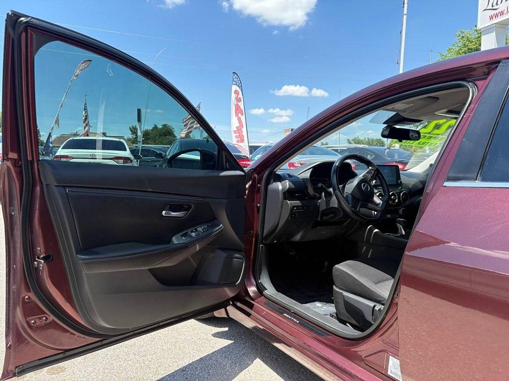 Nissan Sentra SV CVT 2022