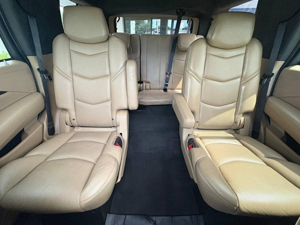 Cadillac Escalade 4WD 4dr Platinum 2018