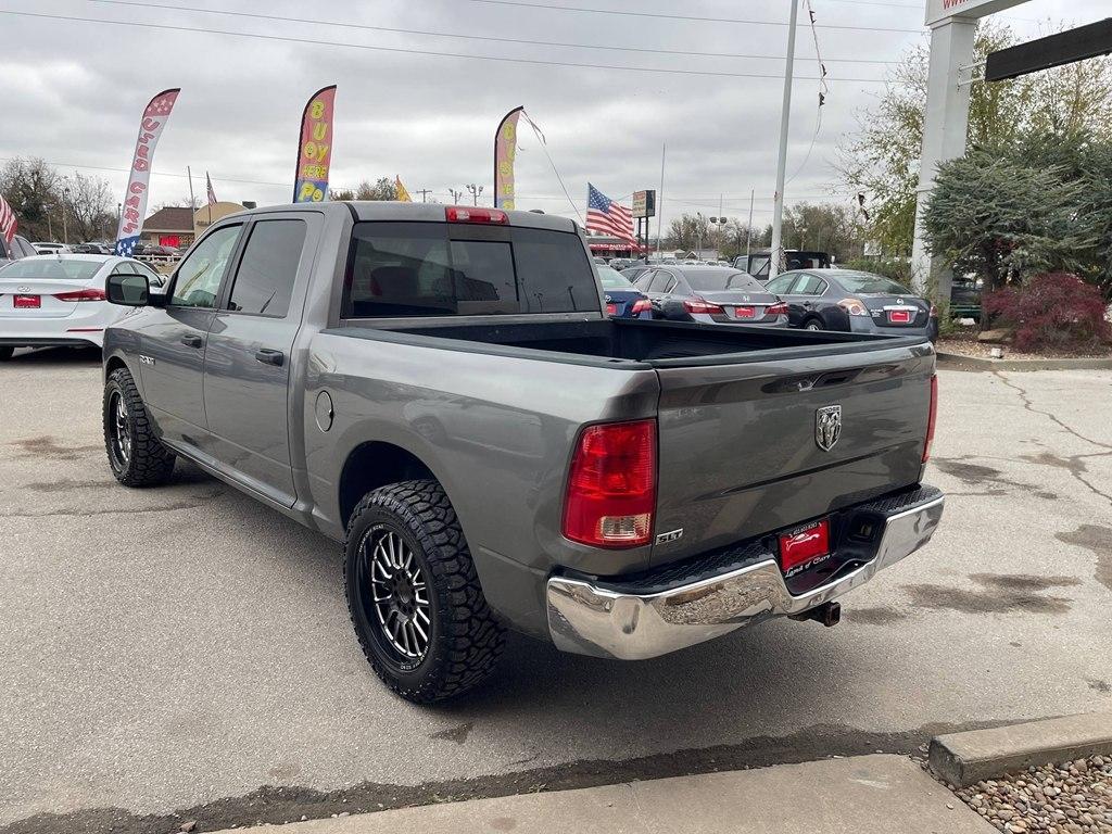 Dodge Ram 1500 2WD Crew Cab 140.5" SLT 2009