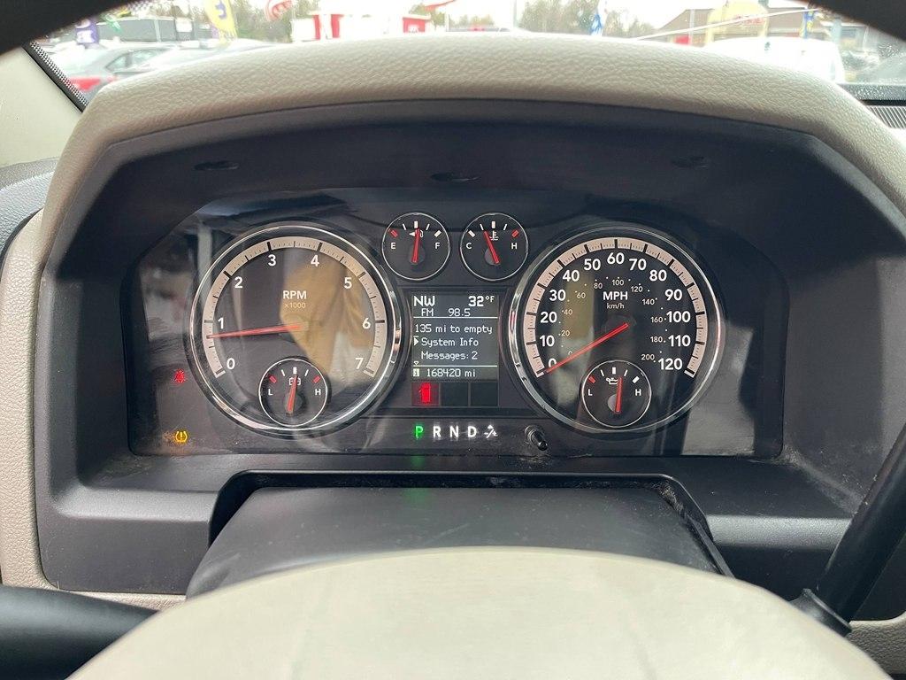 Dodge Ram 1500 2WD Crew Cab 140.5" SLT 2009