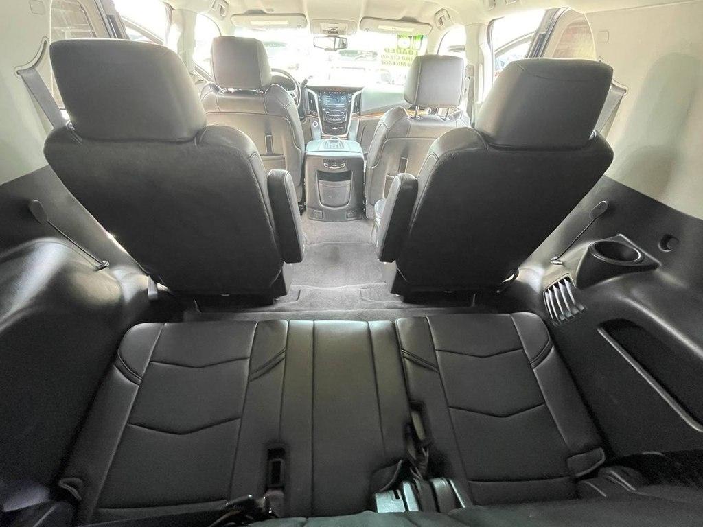 Cadillac Escalade 2WD 4dr Standard 2016