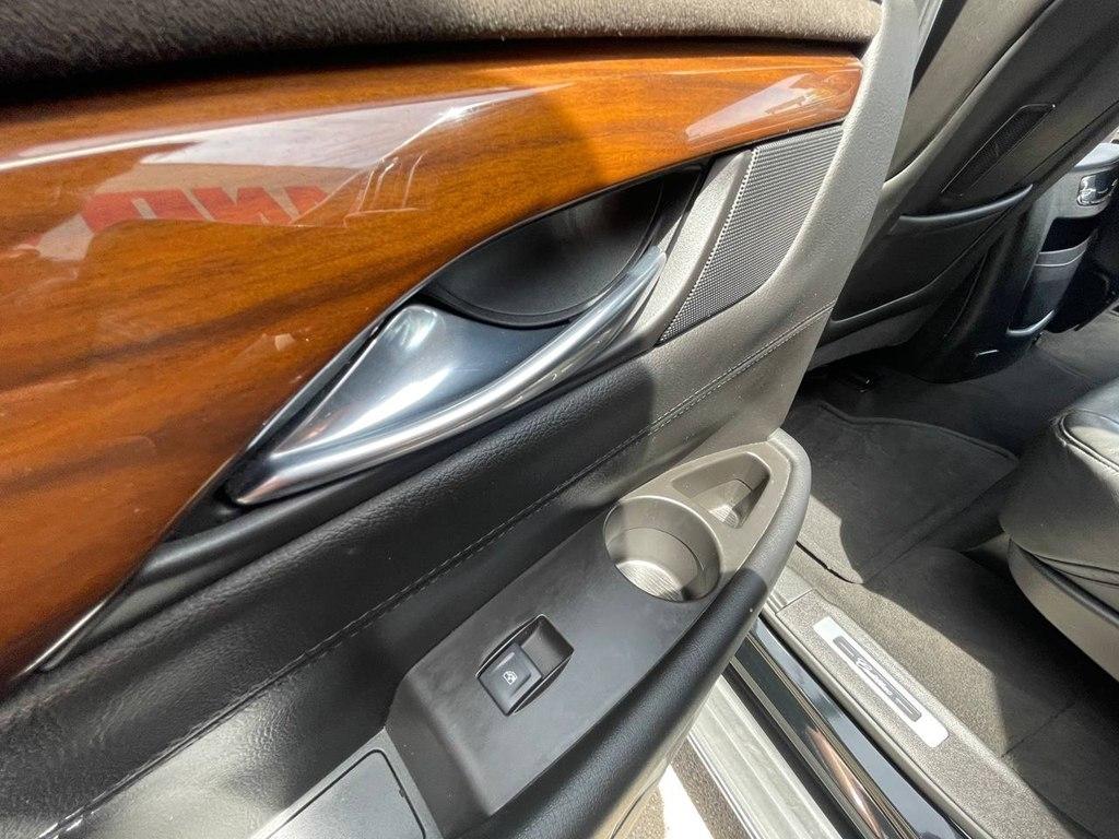 Cadillac Escalade 2WD 4dr Standard 2016