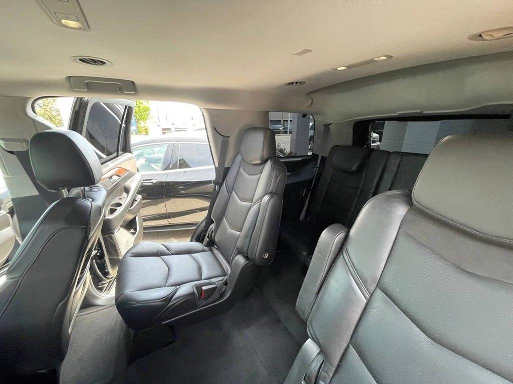 Cadillac Escalade 2WD 4dr Standard 2016