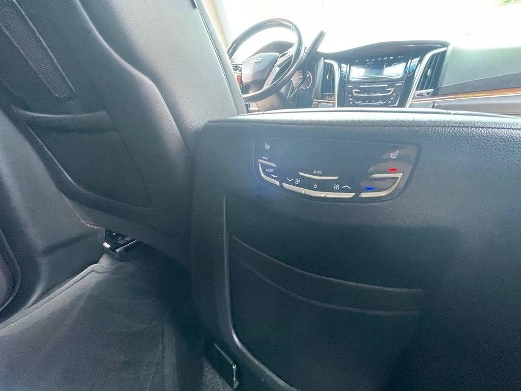 Cadillac Escalade 2WD 4dr Standard 2016