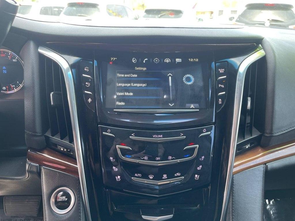 Cadillac Escalade 2WD 4dr Standard 2016