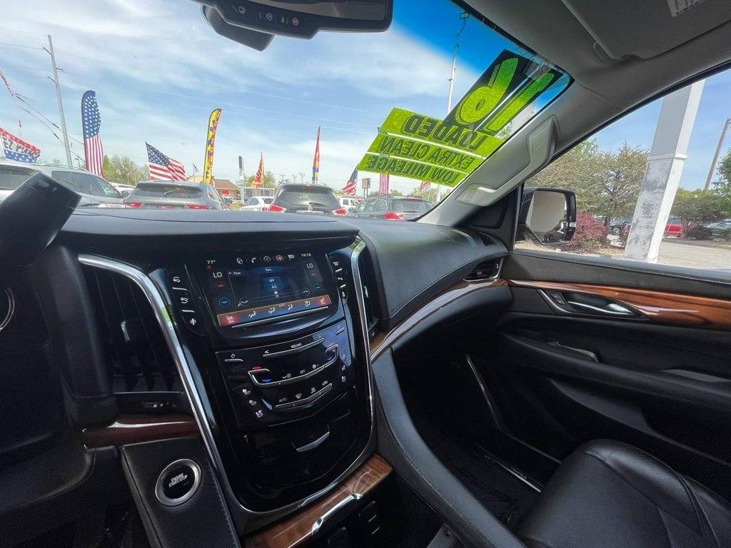 Cadillac Escalade 2WD 4dr Standard 2016
