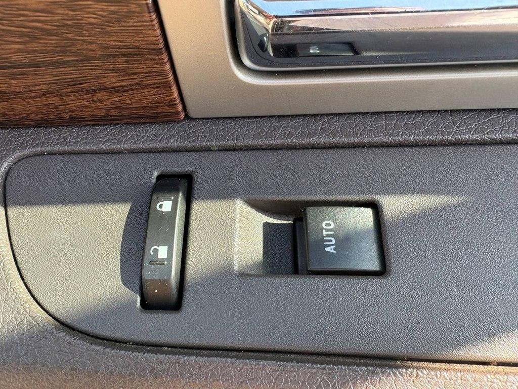 Ford F-150 4WD SuperCrew 145" King Ranch 2013