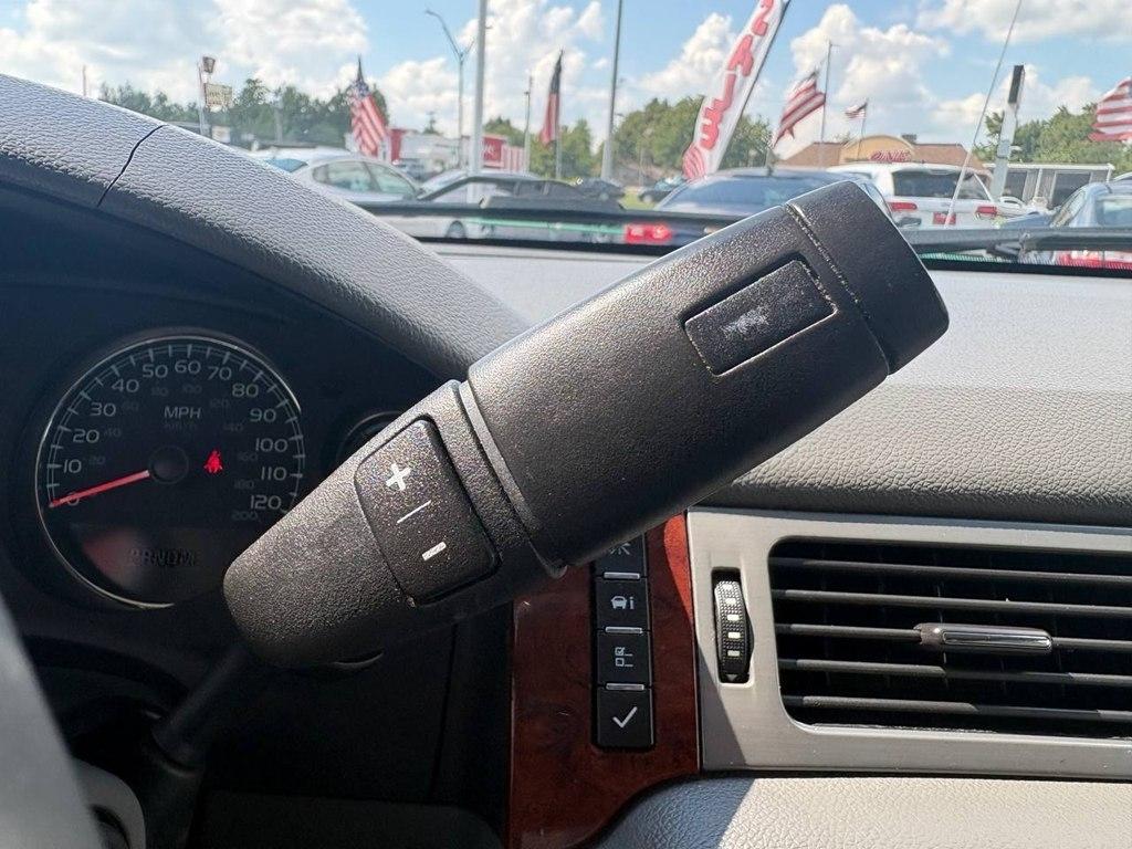 GMC Yukon 2WD 4dr 1500 SLT 2013