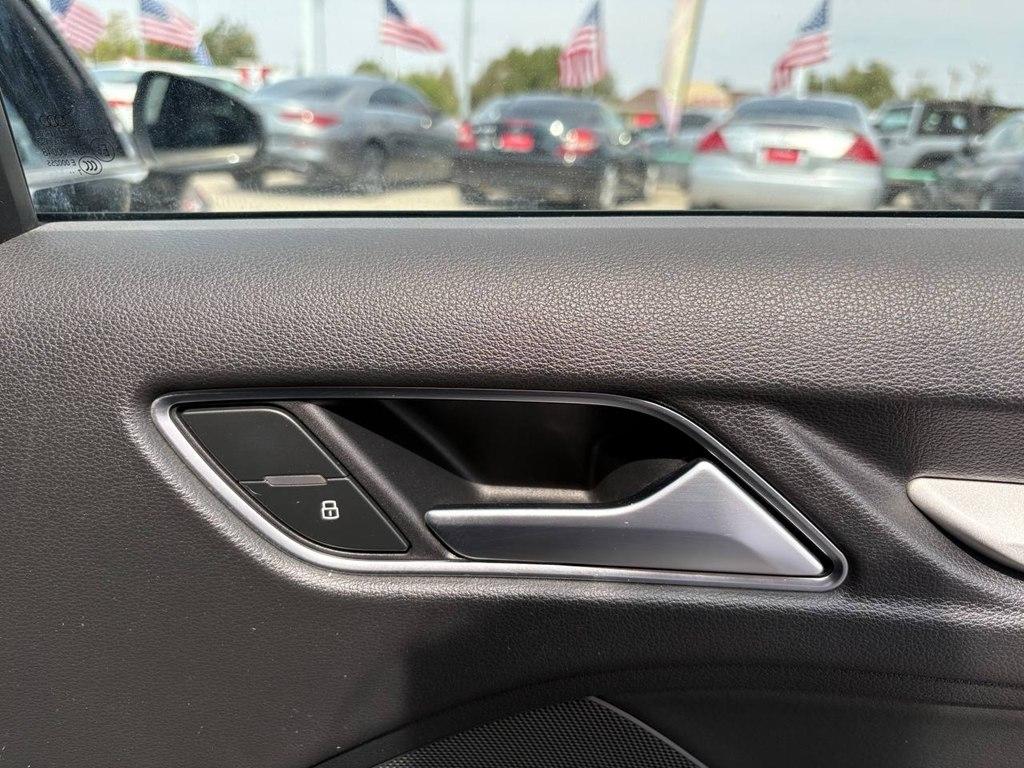 Audi A3 Sedan 2.0 TFSI Tech Premium FWD 2018