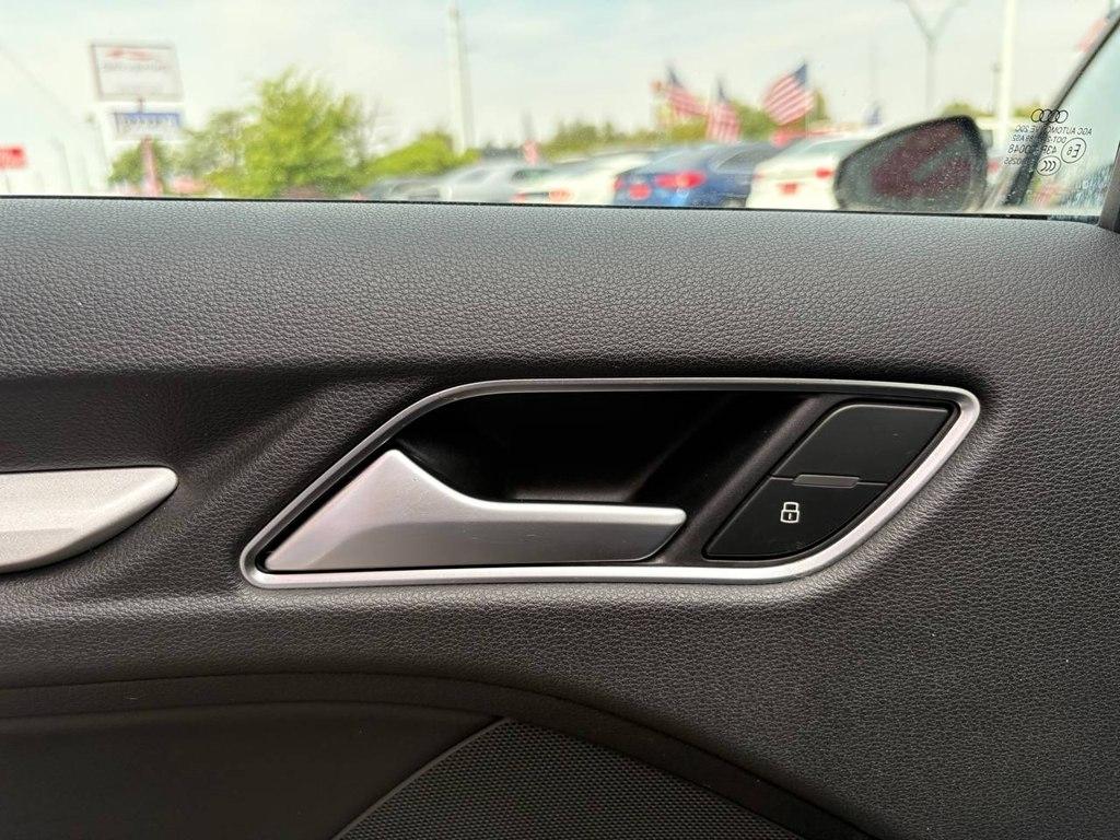 Audi A3 Sedan 2.0 TFSI Tech Premium FWD 2018