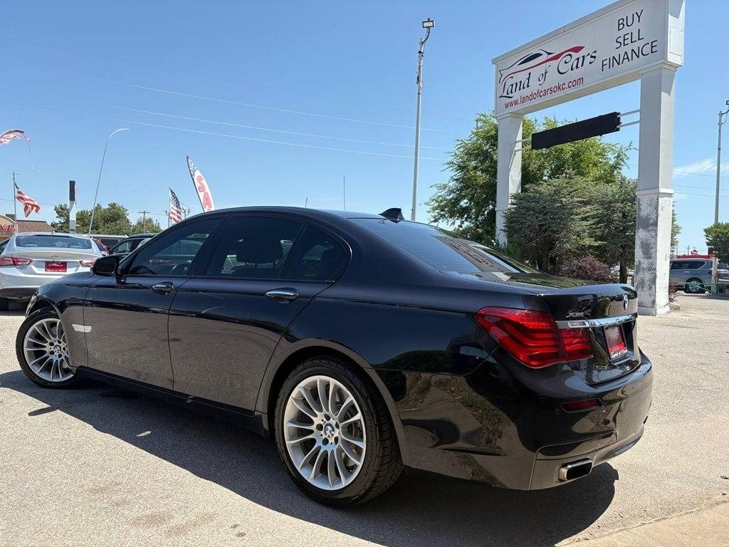 BMW 7 Series 4dr Sdn 750i xDrive AWD 2015