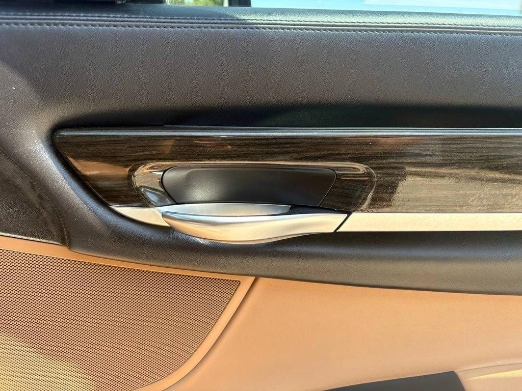 BMW 7 Series 4dr Sdn 750i xDrive AWD 2015
