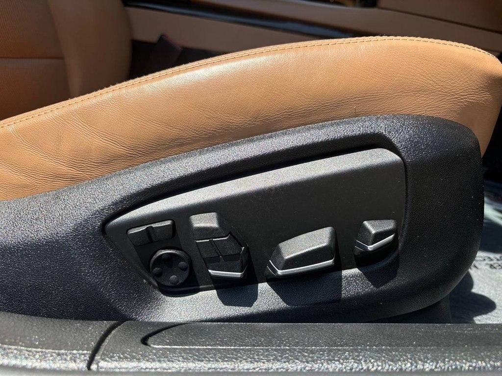 BMW 7 Series 4dr Sdn 750i xDrive AWD 2015