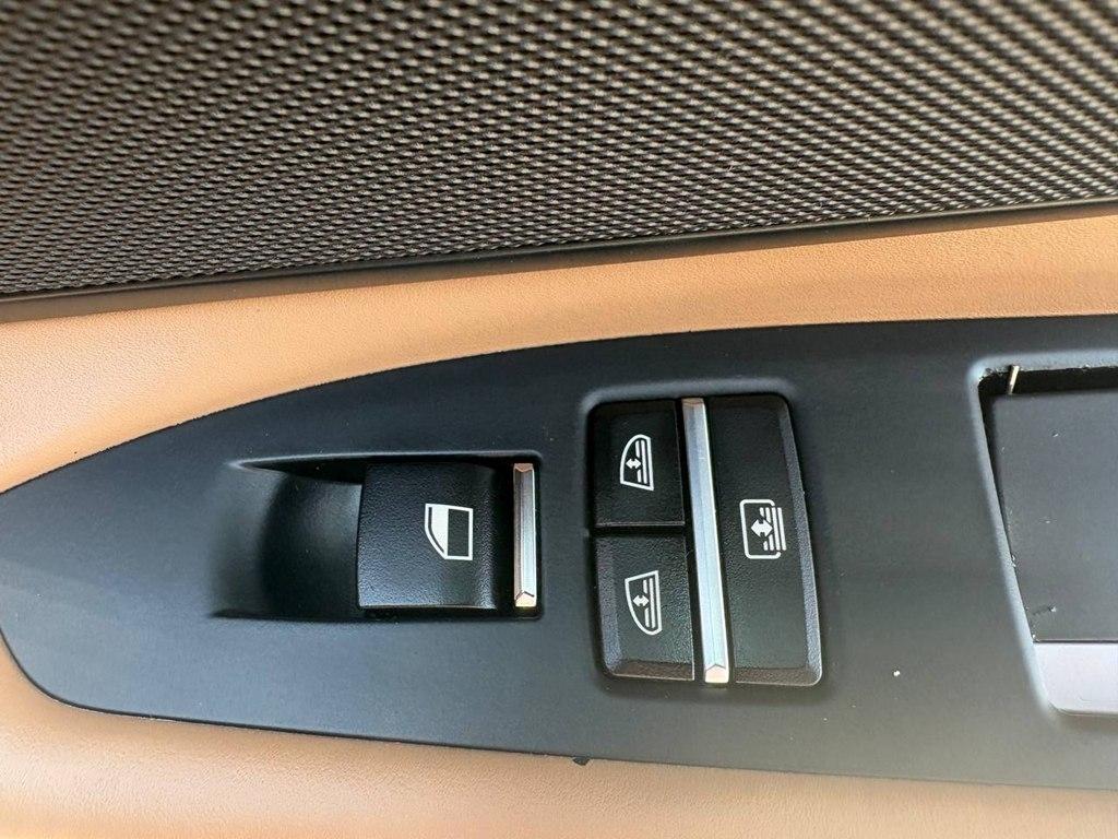 BMW 7 Series 4dr Sdn 750i xDrive AWD 2015