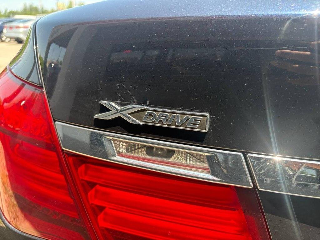 BMW 7 Series 4dr Sdn 750i xDrive AWD 2015