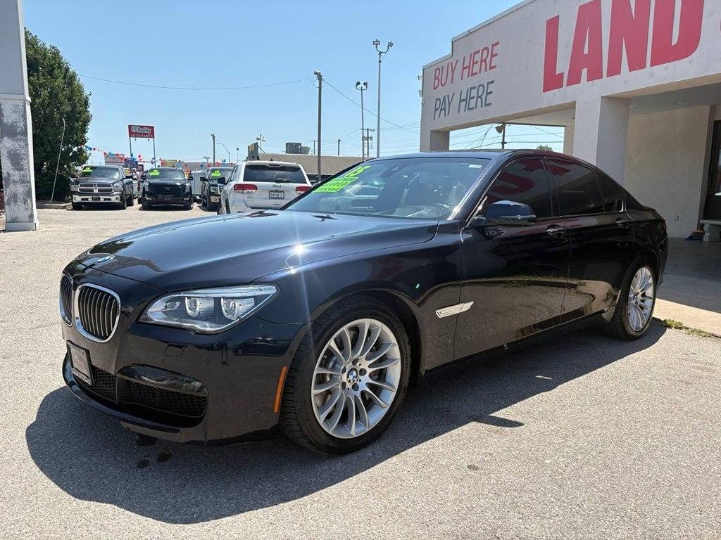 BMW 7 Series 4dr Sdn 750i xDrive AWD 2015