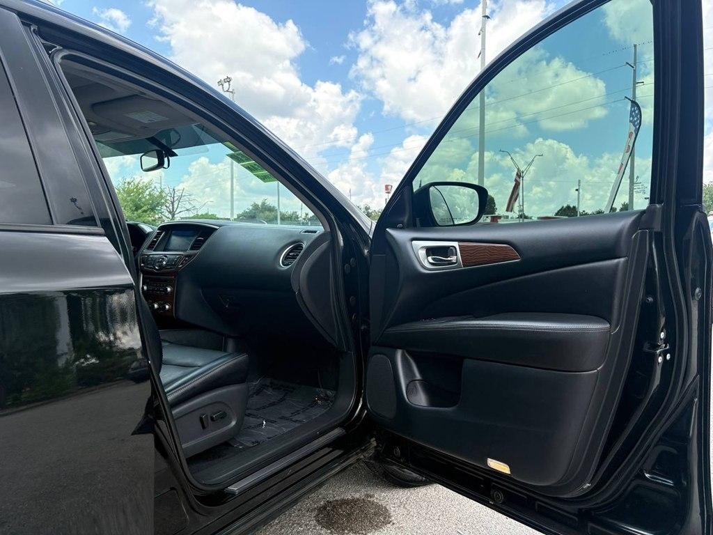 Nissan Pathfinder 4x4 Platinum 2020