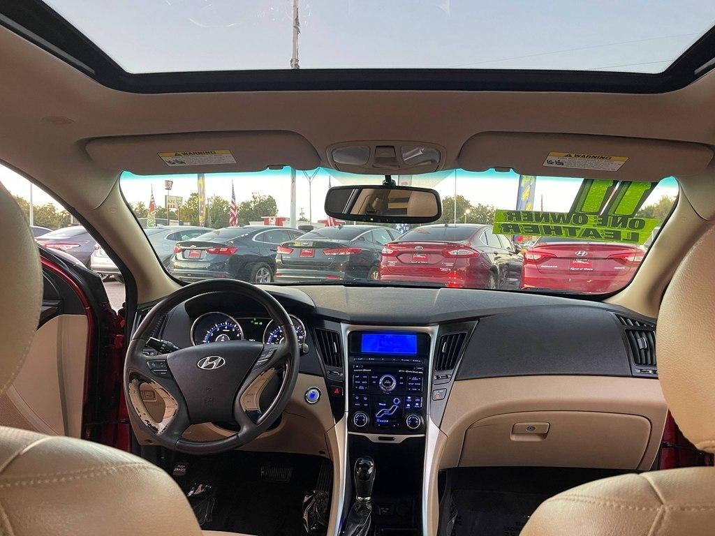 Hyundai Sonata 4dr Sdn 2.4L Auto Ltd 2011
