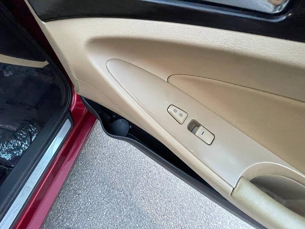 Hyundai Sonata 4dr Sdn 2.4L Auto Ltd 2011