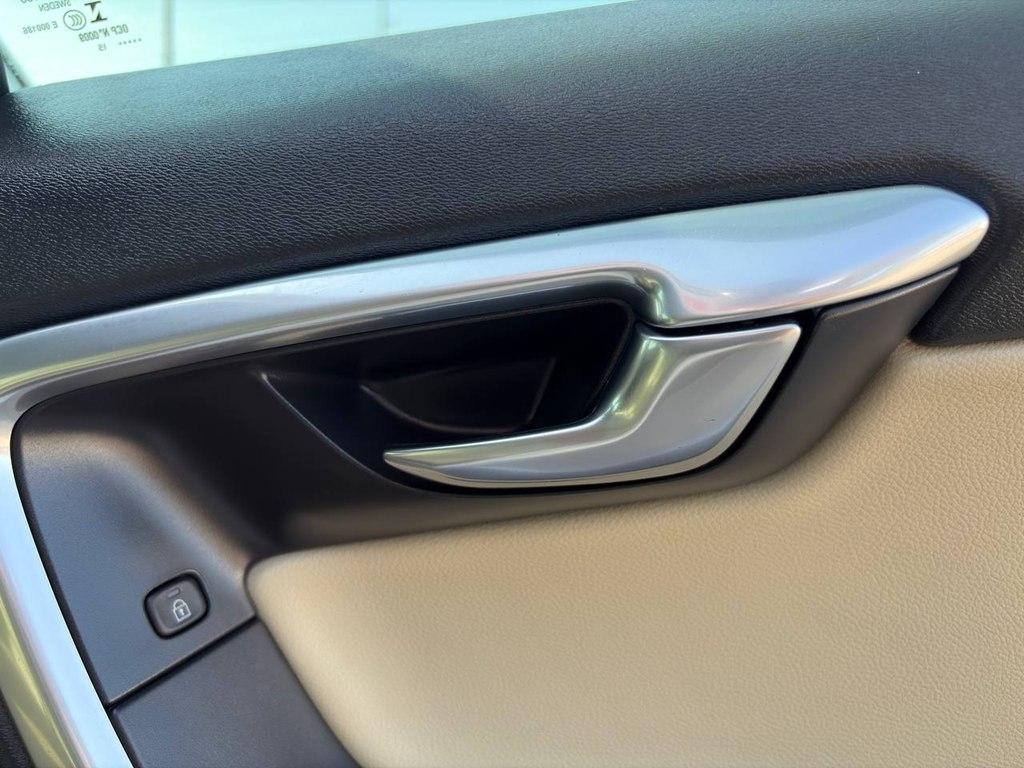 Volvo S60 2015.5 4dr Sdn T5 Drive-E Platinum FWD 2015