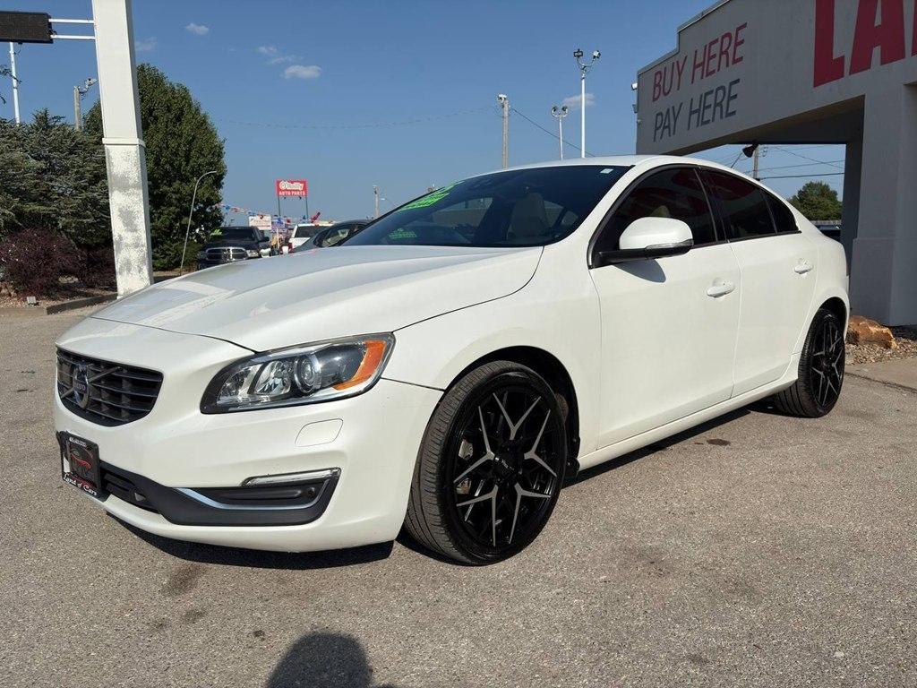 Volvo S60 2015.5 4dr Sdn T5 Drive-E Platinum FWD 2015