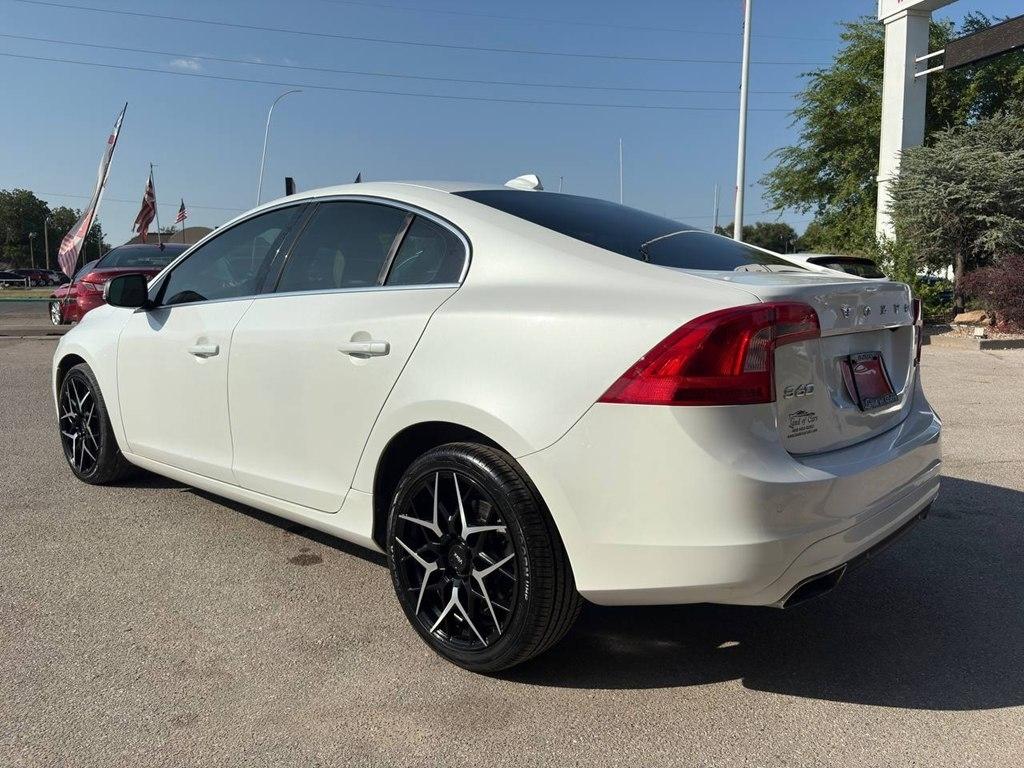 Volvo S60 2015.5 4dr Sdn T5 Drive-E Platinum FWD 2015