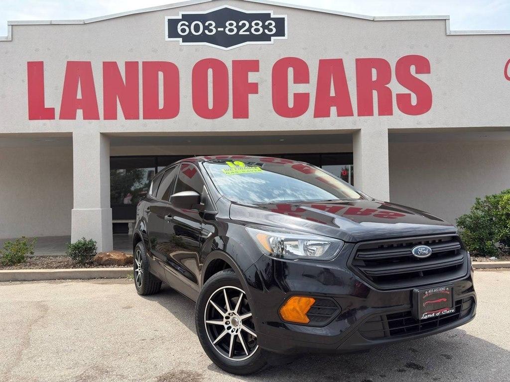 2019 Ford Escape S FWD
