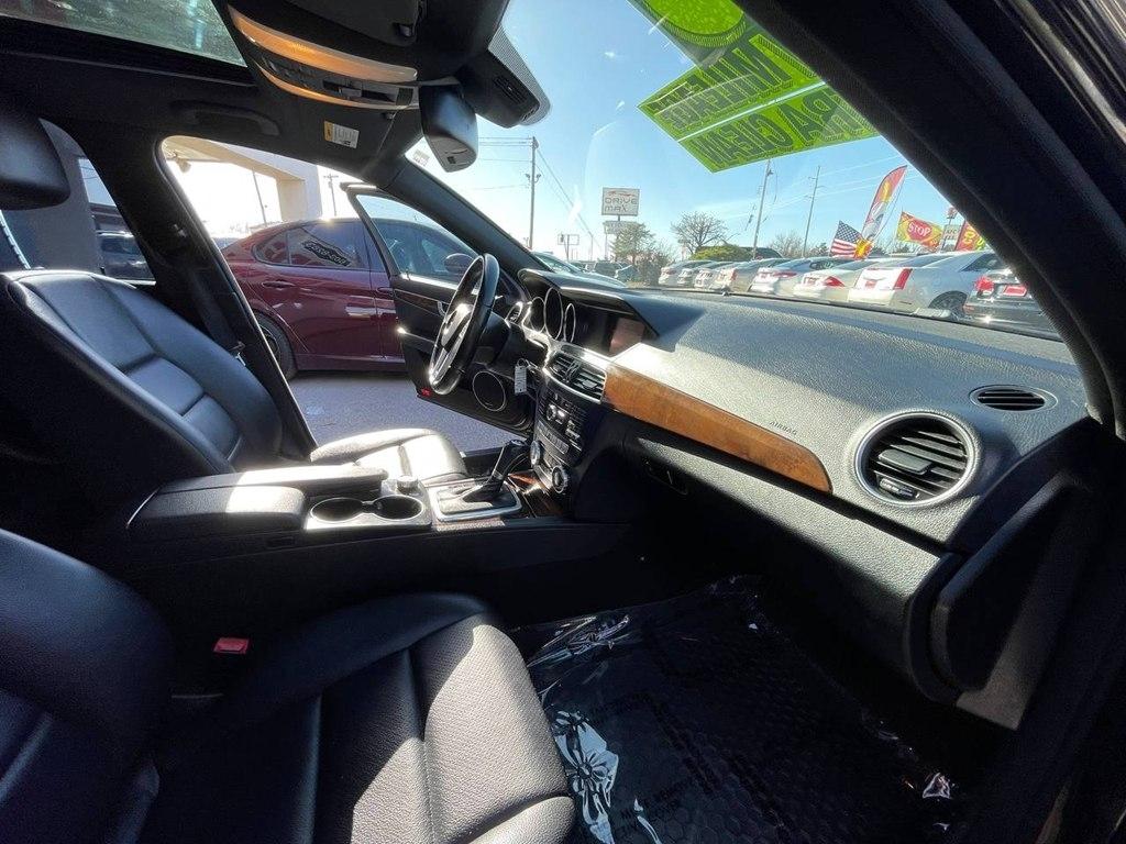 Mercedes-Benz C-Class 4dr Sdn C 300 Sport 4MATIC 2013