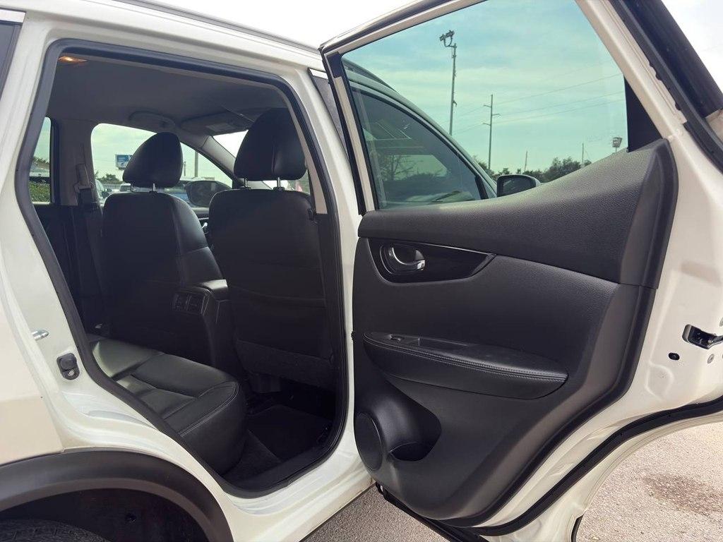 Nissan Rogue Sport FWD SL 2017