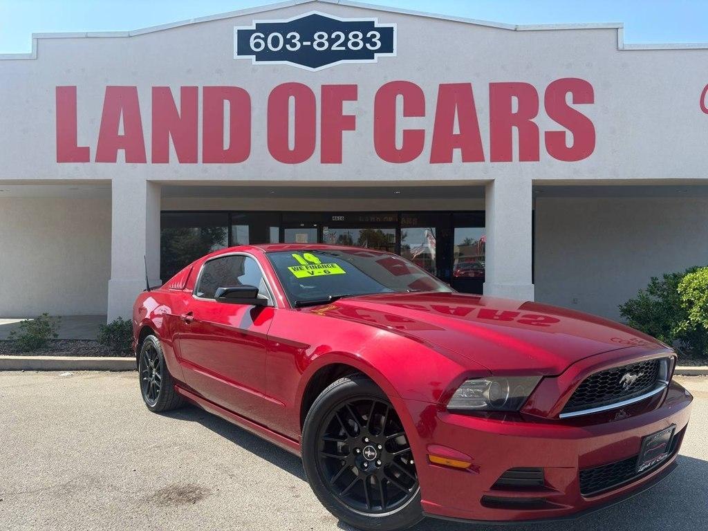 2014 Ford Mustang 2dr Cpe V6