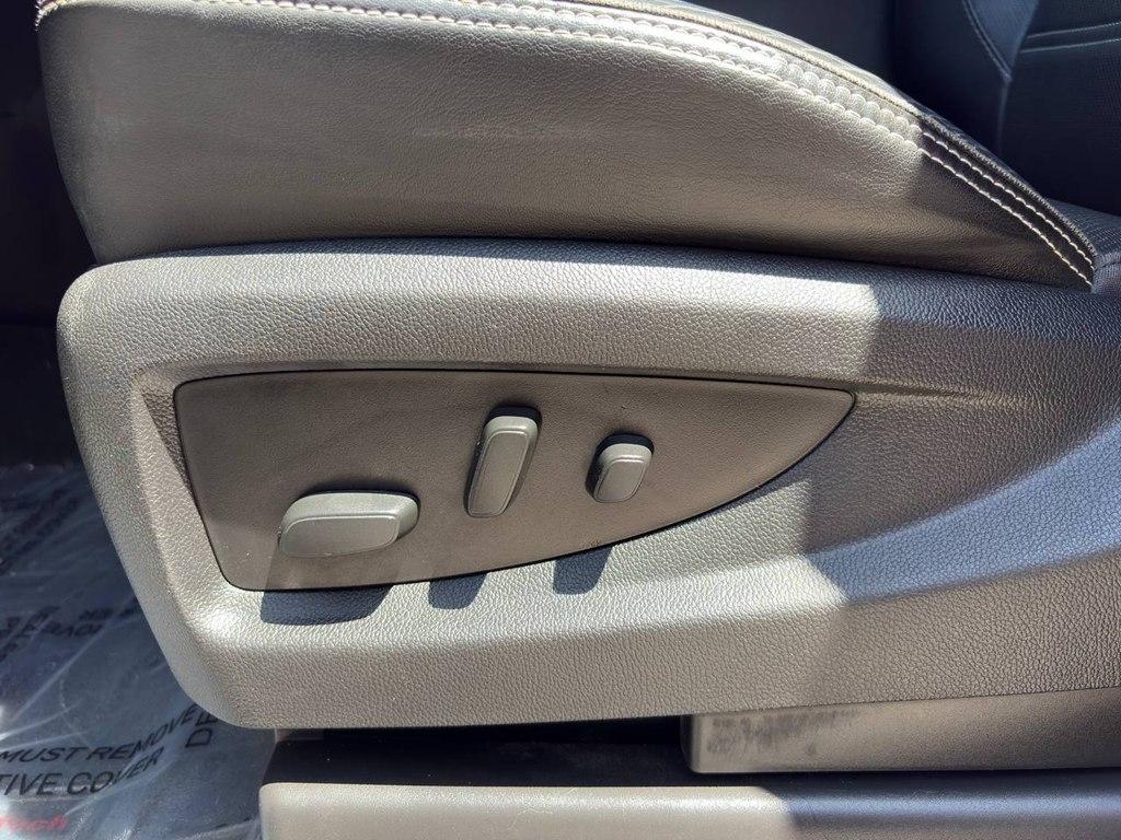 GMC Yukon XL 2WD 4dr Denali 2017