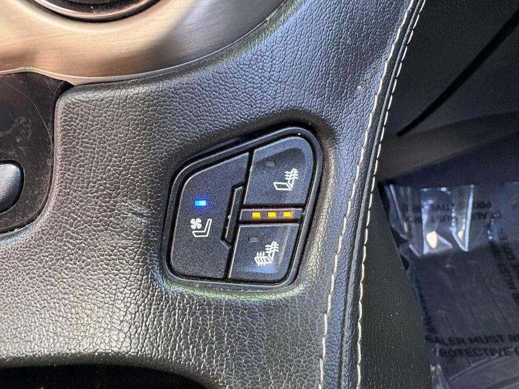 GMC Yukon XL 2WD 4dr Denali 2017