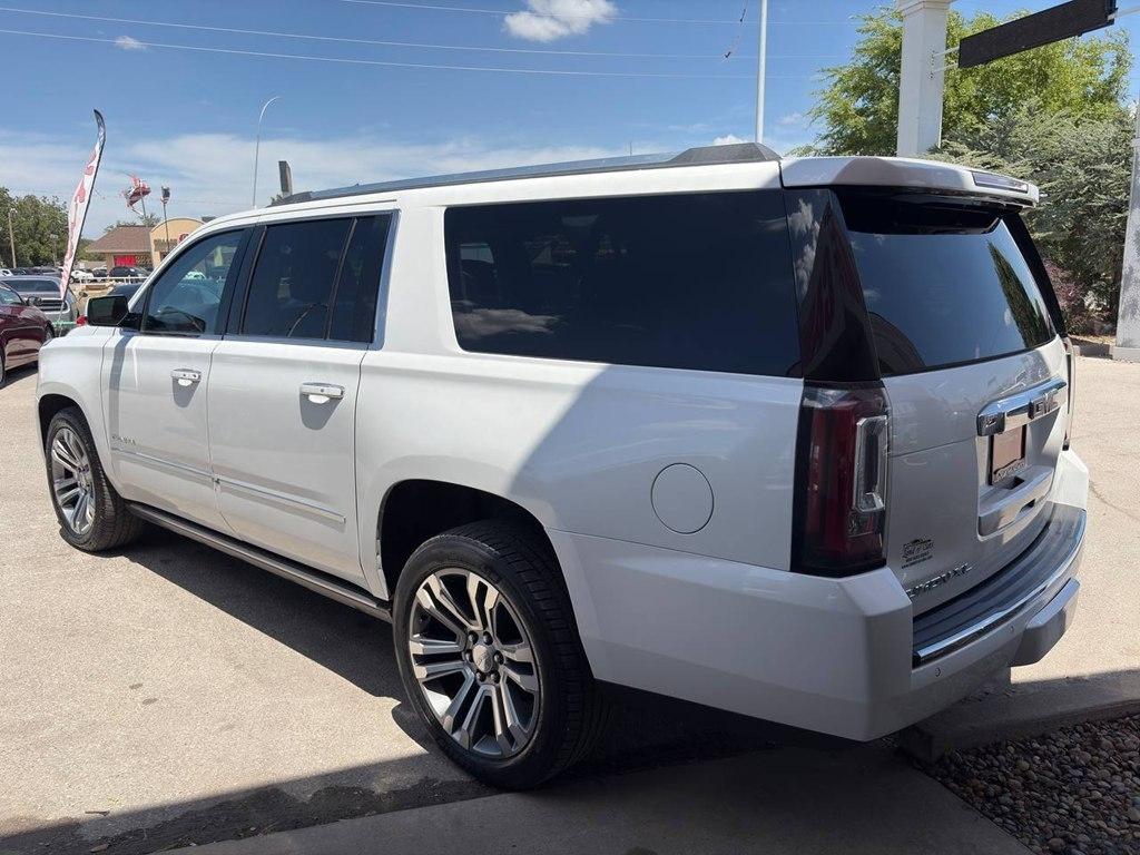 GMC Yukon XL 2WD 4dr Denali 2017