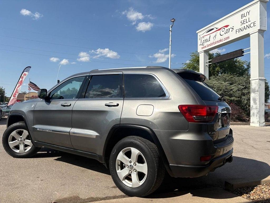 Jeep Grand Cherokee 4WD 4dr Laredo 2011