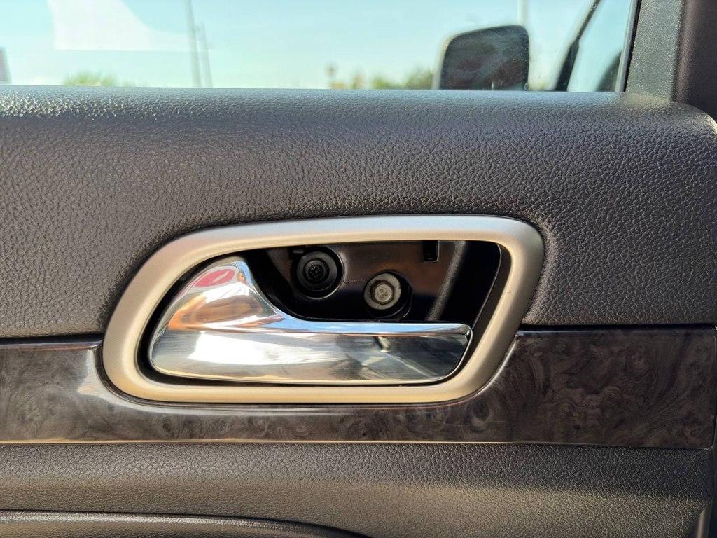 Jeep Grand Cherokee 4WD 4dr Laredo 2011