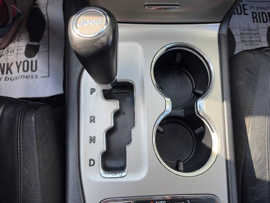Jeep Grand Cherokee 4WD 4dr Laredo 2011