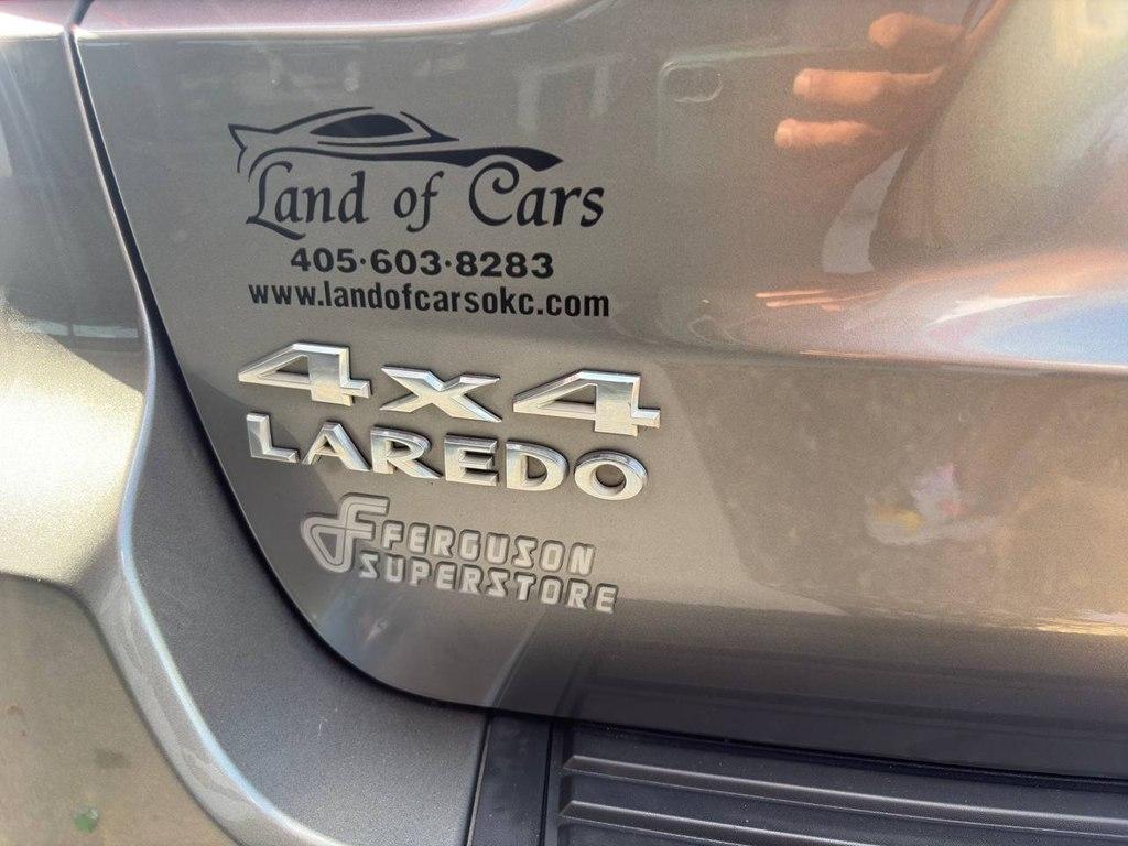 Jeep Grand Cherokee 4WD 4dr Laredo 2011