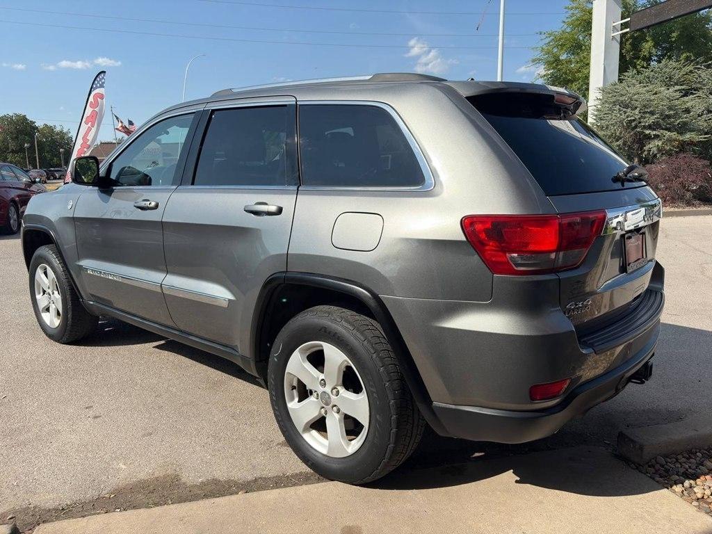 Jeep Grand Cherokee 4WD 4dr Laredo 2011