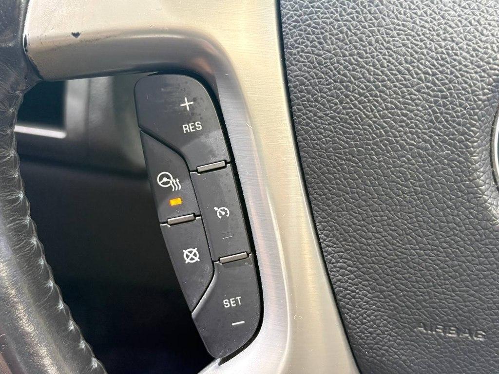 GMC Yukon AWD 4dr 1500 Denali 2012