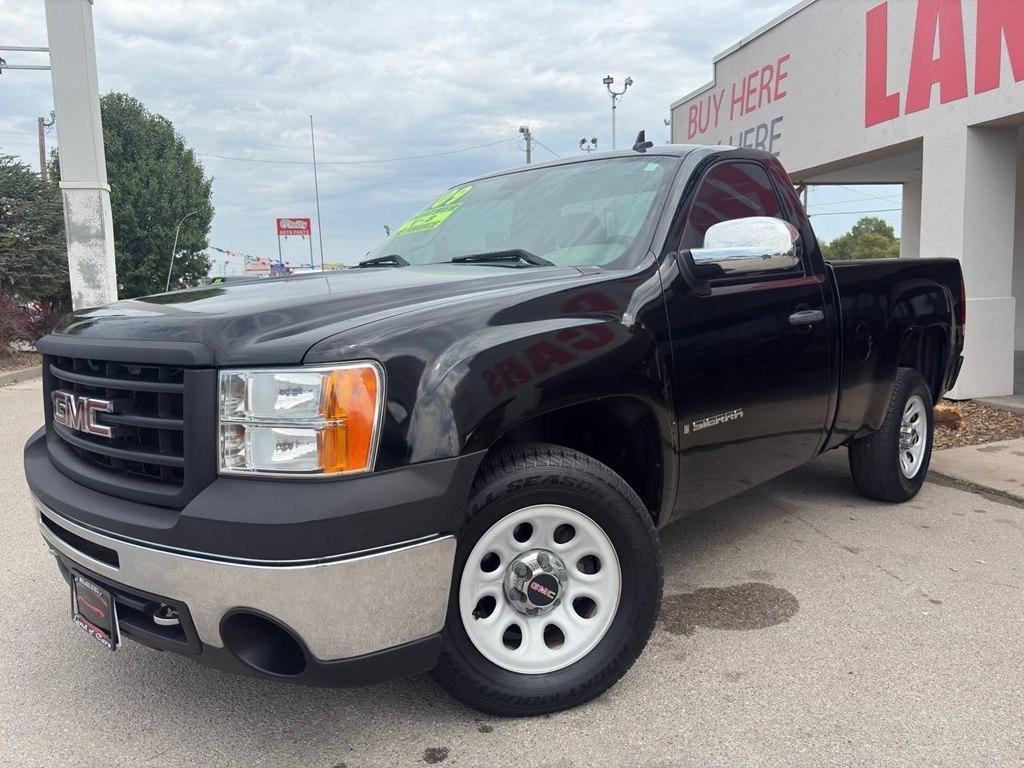 GMC Sierra 1500 2WD Reg Cab 119.0" Work Truck 2009