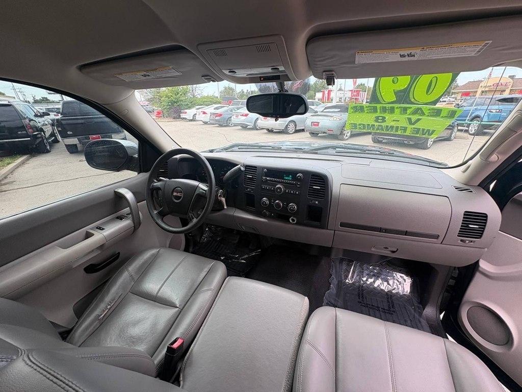 GMC Sierra 1500 2WD Reg Cab 119.0" Work Truck 2009