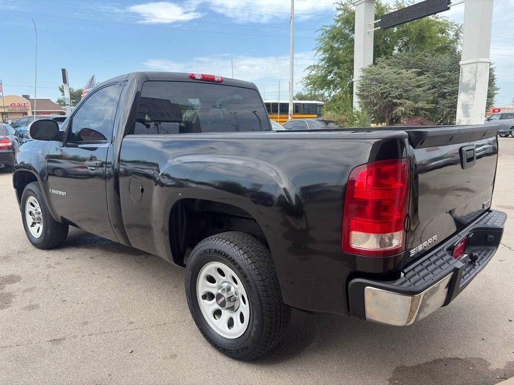 GMC Sierra 1500 2WD Reg Cab 119.0" Work Truck 2009