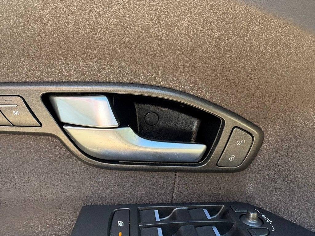 Land Rover Range Rover Evoque 5dr HB Pure Plus 2015