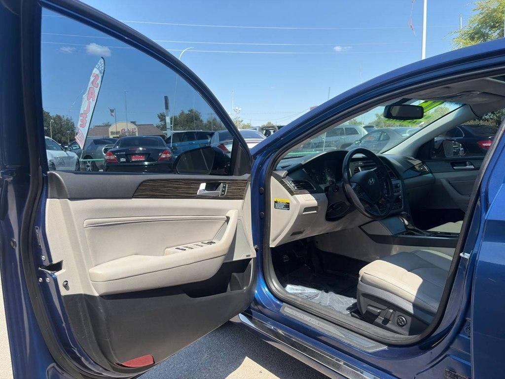 Hyundai Sonata 4dr Sdn 2.4L Limited 2016