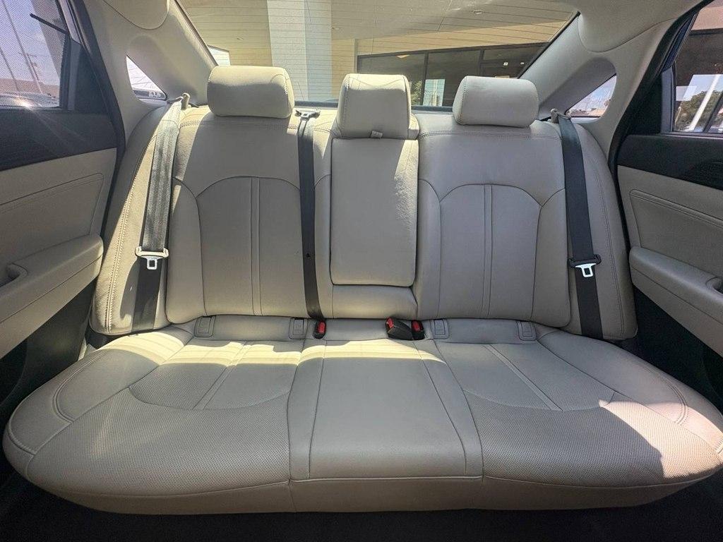 Hyundai Sonata 4dr Sdn 2.4L Limited 2016